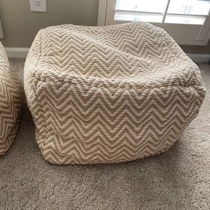 2 Beanbags